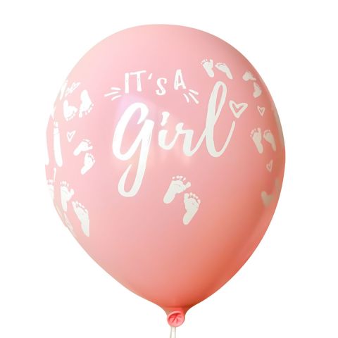 Rosa Luftballon mit weißem, aufgedruckten Schriftzug "It's a girl!" mit vielen kleinen Baby-Füsschen rundum.