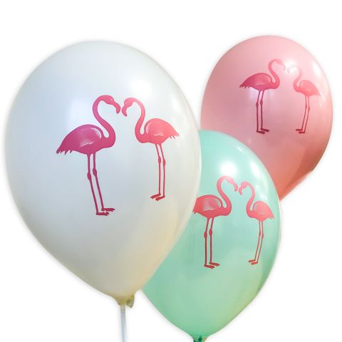 Weiße, mintgrüne und rosa Luftballons mit pinkem Aufruck "2 Flamingos stehen sich zugewandt".